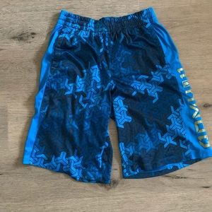 Under Armour Youth Large